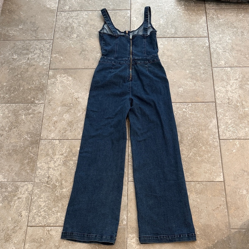 NWOT- Dark Blue Denim Women's Jumpsuit Overalls Size Small - Picture 3 of 3